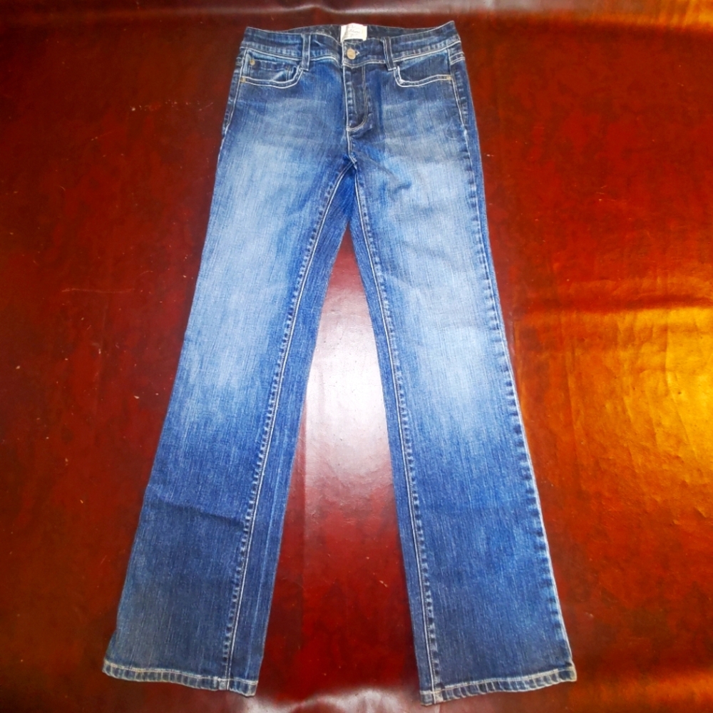 White House Black Market Women’s Straight Leg Blue Jeans